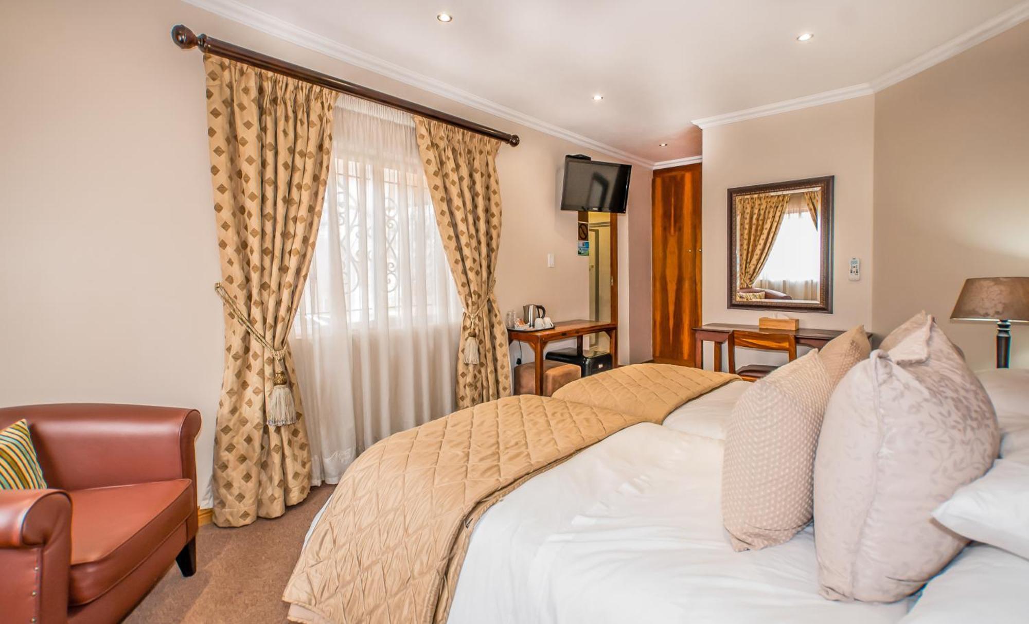 Sunward Park Guest House & Conference Center Boksburg Room photo